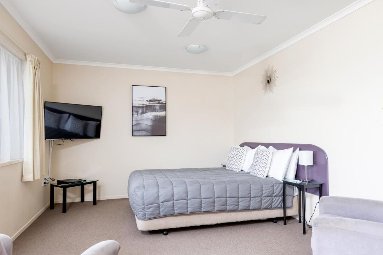 Bk'S Chardonnay Motor Lodge Masterton Exteriör bild