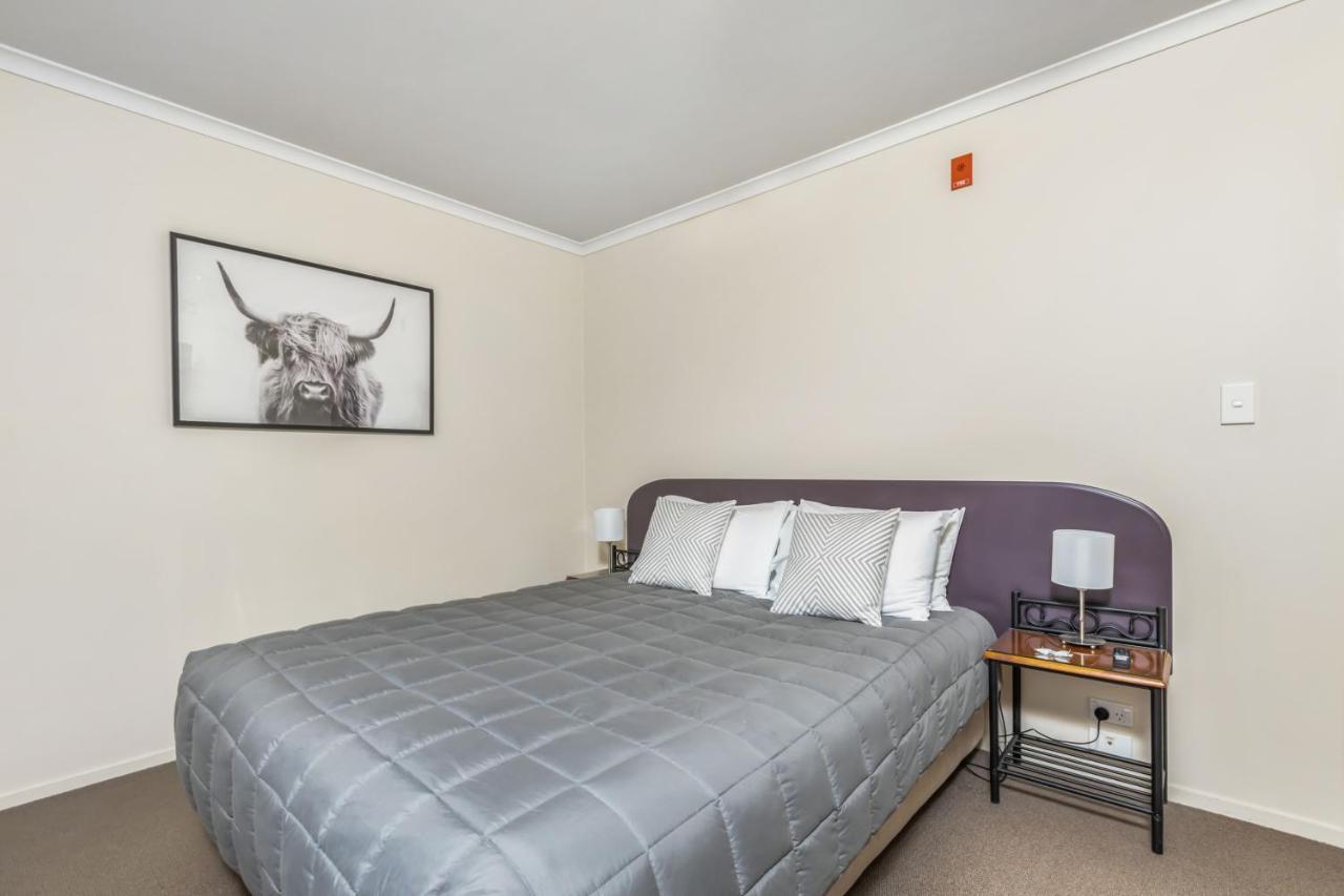 Bk'S Chardonnay Motor Lodge Masterton Exteriör bild